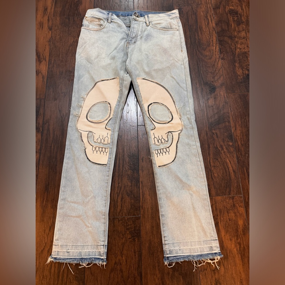 Skull jeans